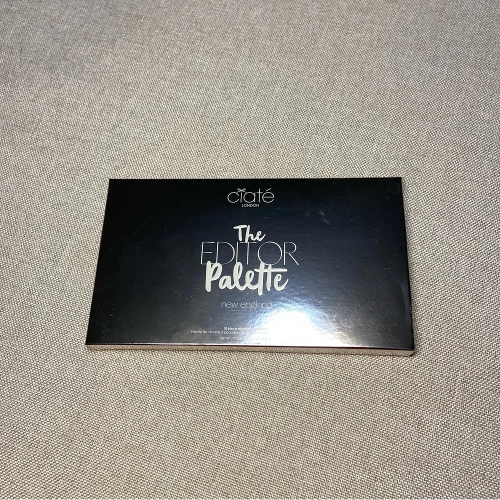 Coates London The Editor Palette -new england. Brand new. 18 pieces.